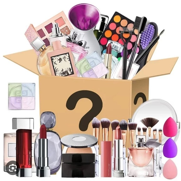 Other - MYSTERY 5 Piece Beauty Box NEW